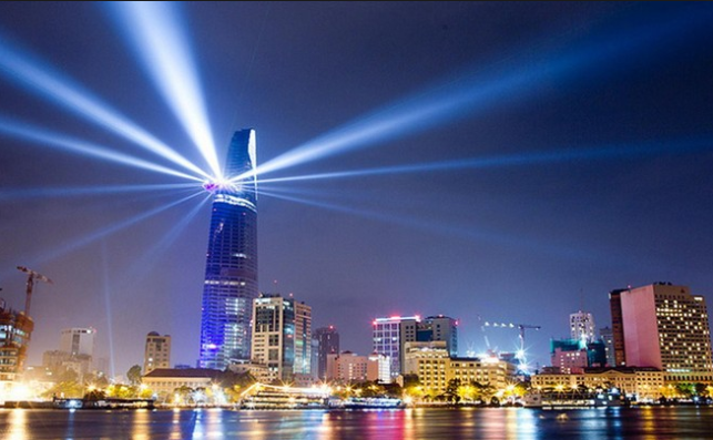 VESPAHOLIC CITY & FOODIE TRIP ~ Saigon